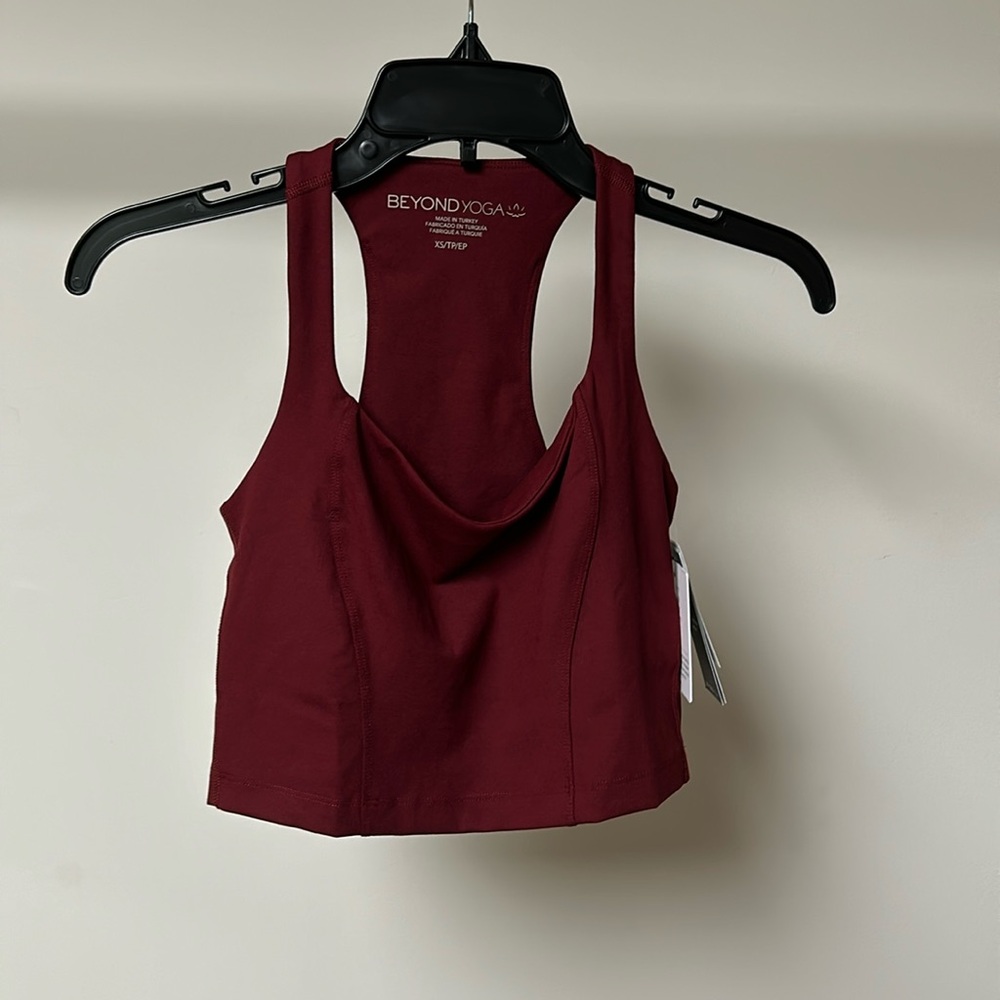 Beyond yoga power beyond intensity racerback cropped tank California Merlot